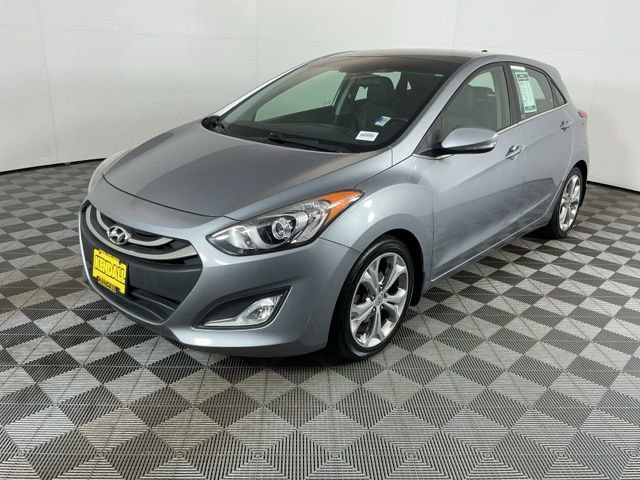 Used 2015 Hyundai Elantra GT w/ Option Group 03 FWD image 11