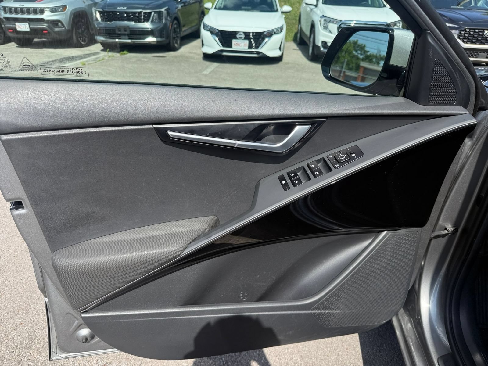 Used 2023 Kia Niro Wind FWD image 23
