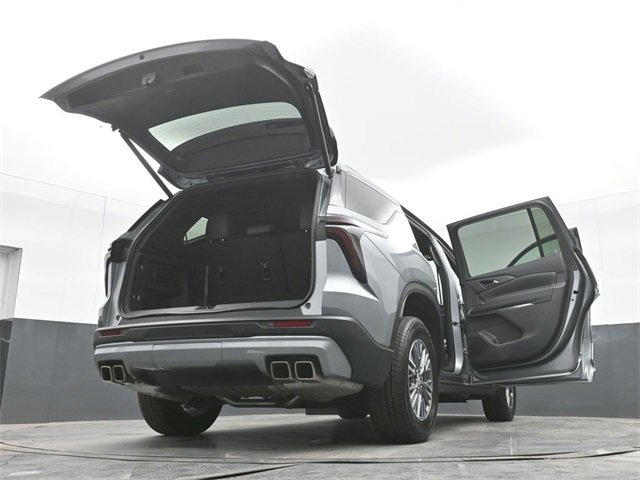 Certified 2025 Chevrolet Traverse LT w/ Driver Confidence Package image 55