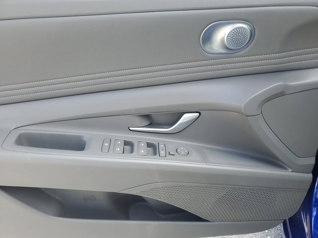 Certified 2023 Hyundai Elantra SEL w/ Convenience Package image 24