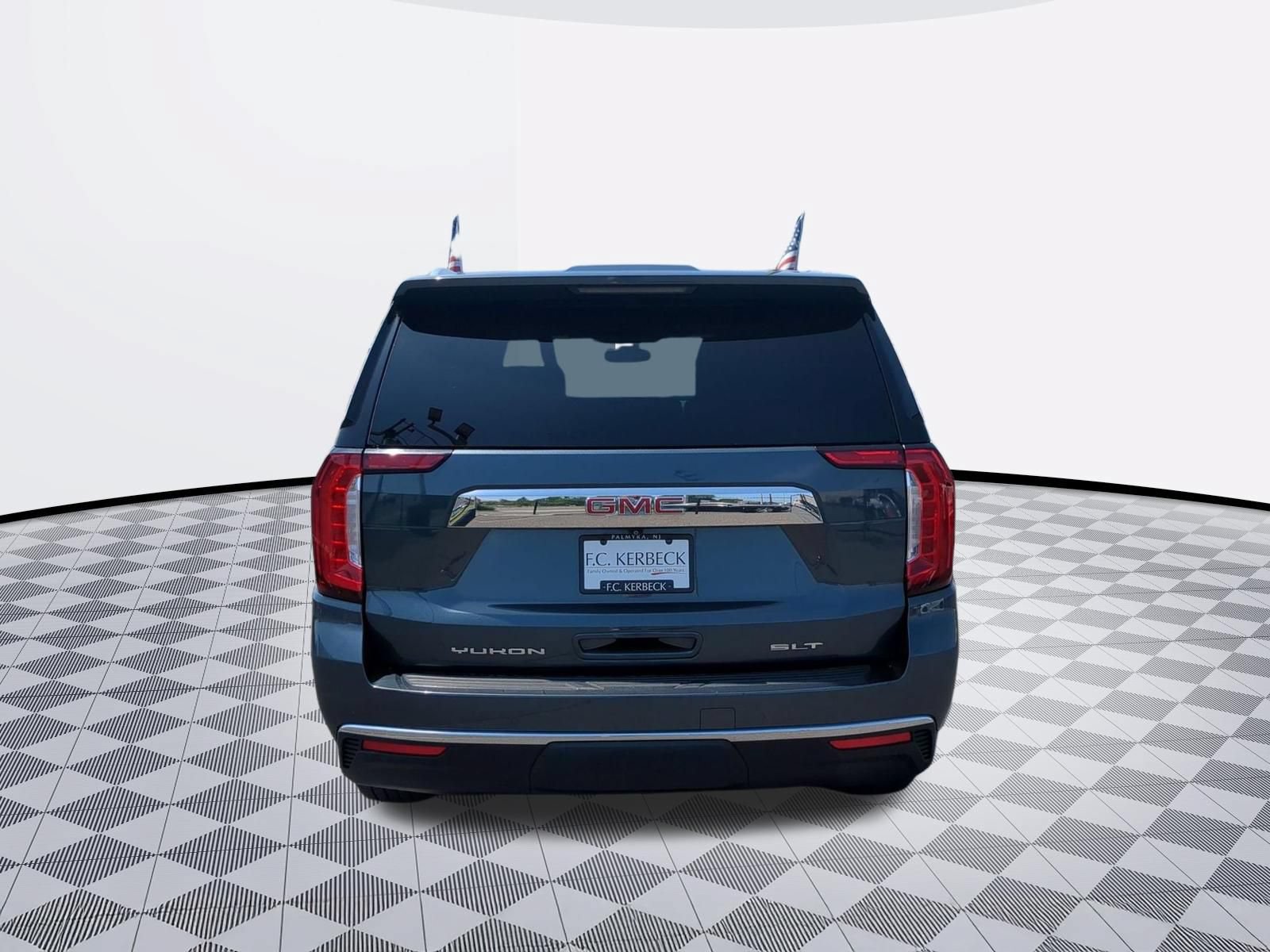 Certified 2021 GMC Yukon SLT w/ SLT Luxury Plus Package AWD/4WD image 6
