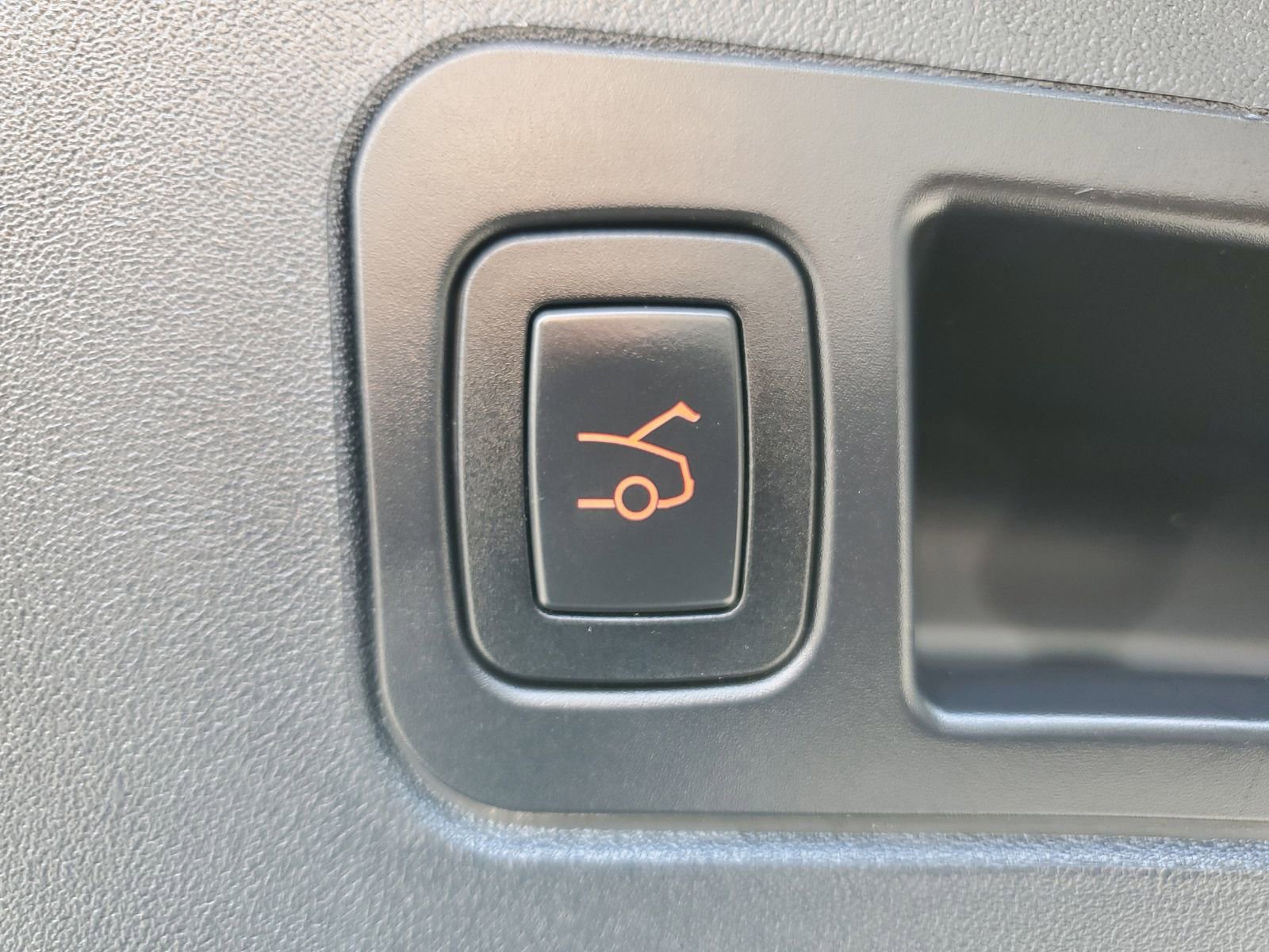 Used 2021 Tesla Model S Long Range Plus image 9