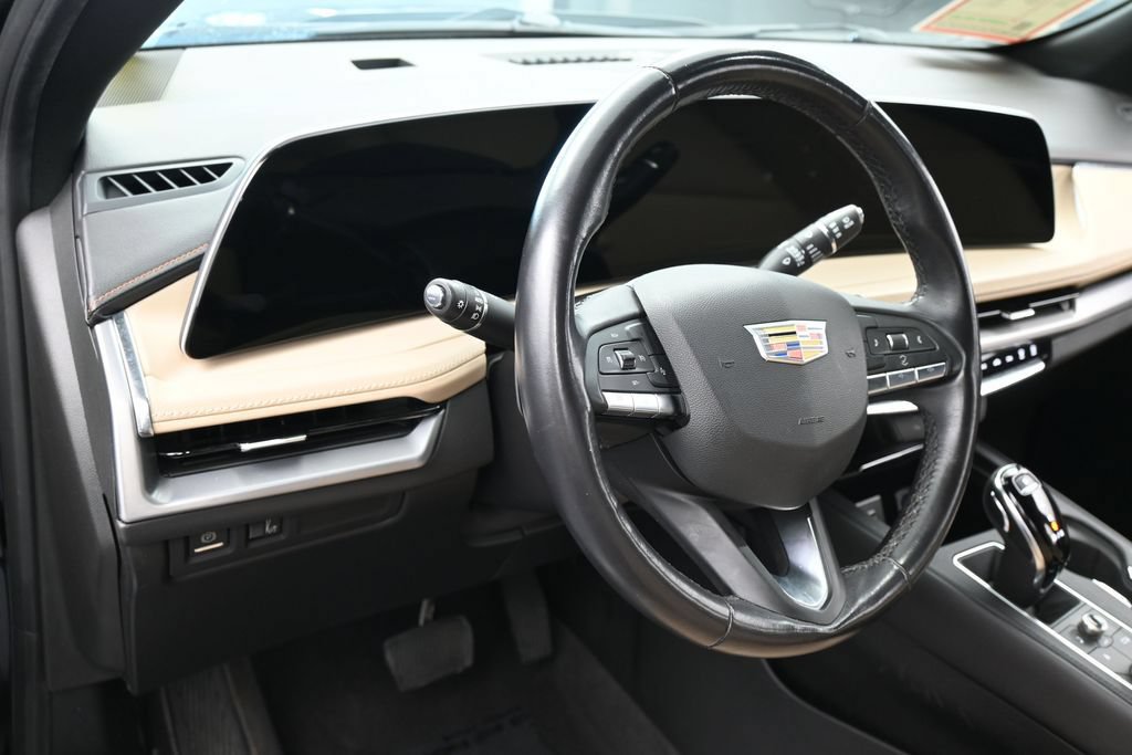 Used 2024 Cadillac XT4 Luxury FWD image 15