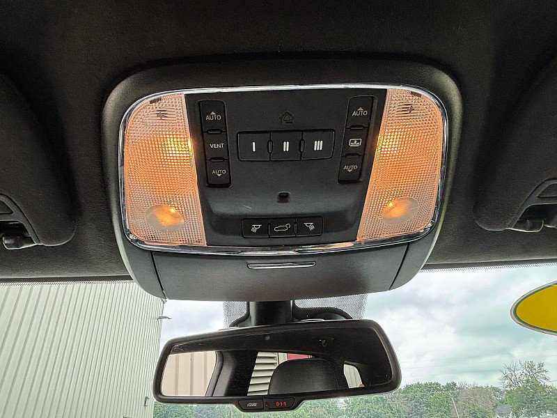 Used 2014 Jeep Grand Cherokee Summit AWD/4WD image 15