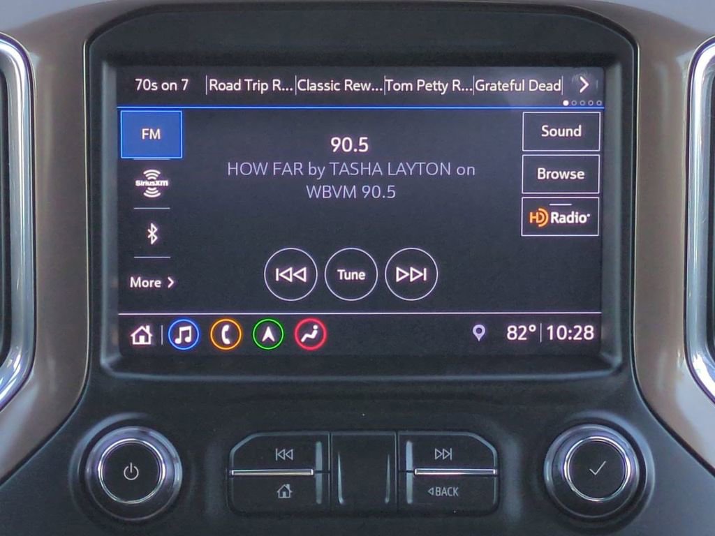 Used 2019 Chevrolet Silverado 1500 High Country w/ Technology Package image 18