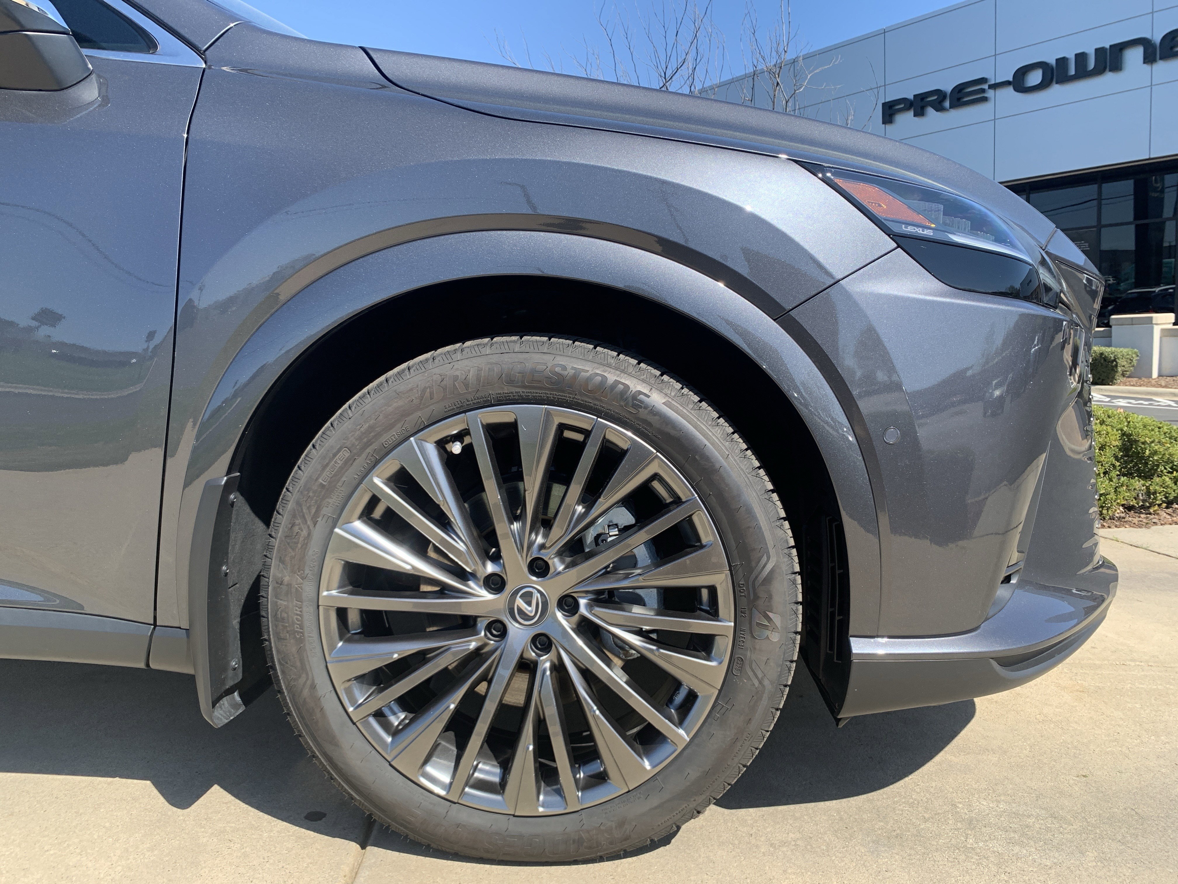 Used 2025 Lexus RX 350 350h Luxury w/ Convenience Package image 13