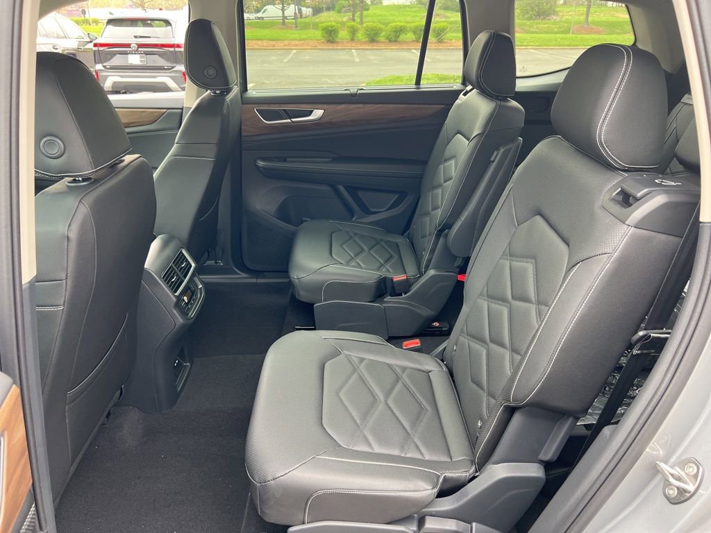 New 2026 Volkswagen Atlas SE image 24
