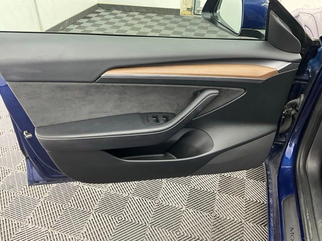 Used 2023 Tesla Model 3 Standard Range RWD image 16