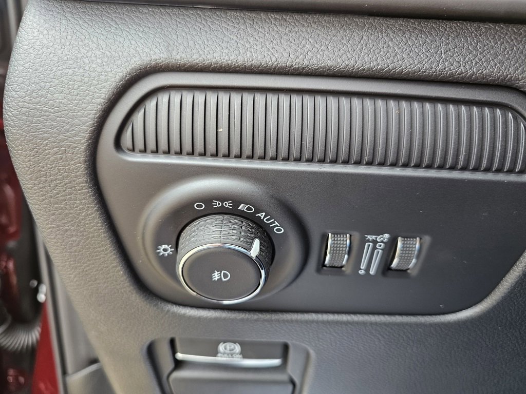 New 2025 Jeep Wagoneer Series II w/ Convenience Group I image 29