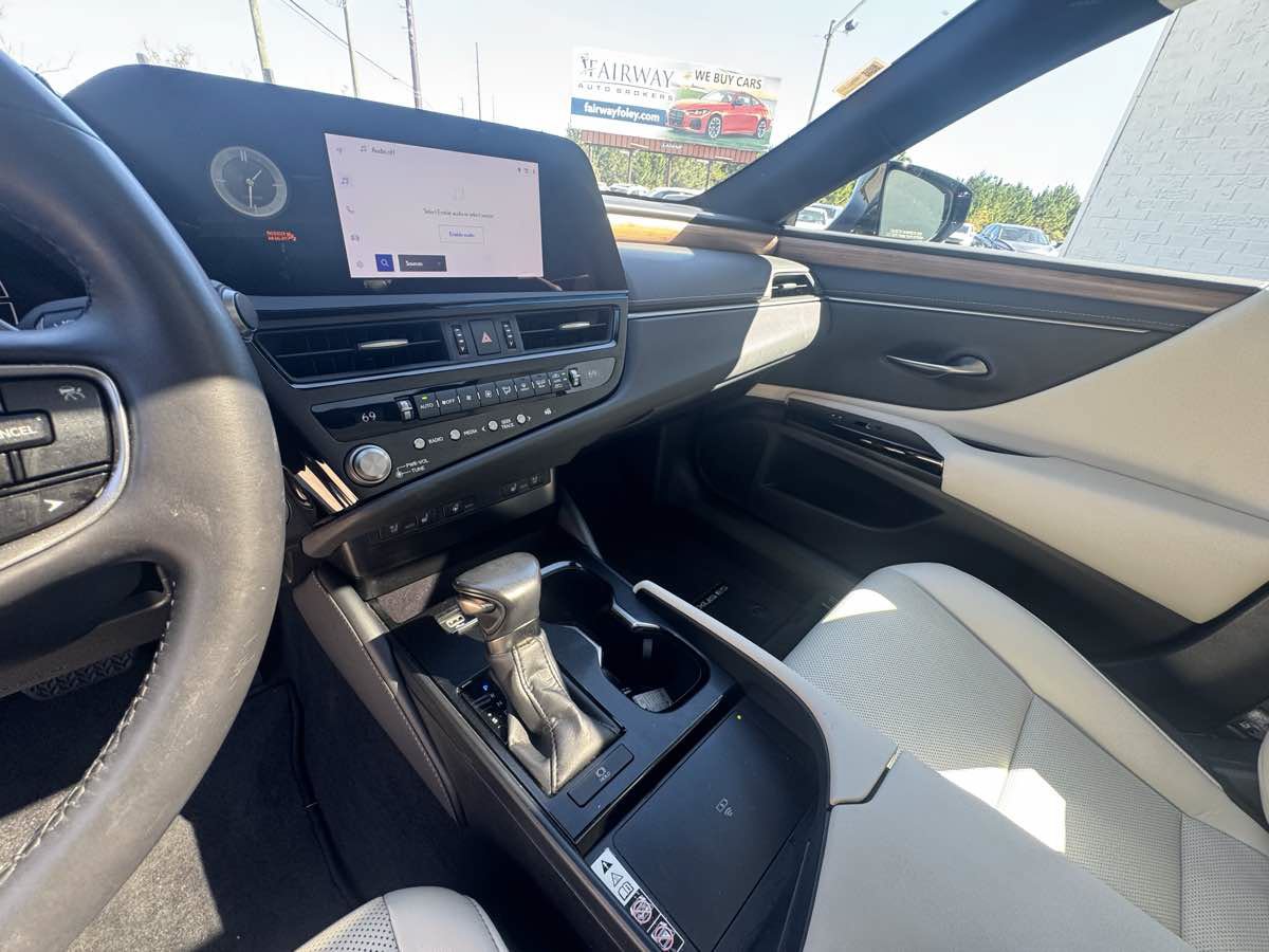 Used 2023 Lexus ES 350 w/ Premium Package FWD image 18