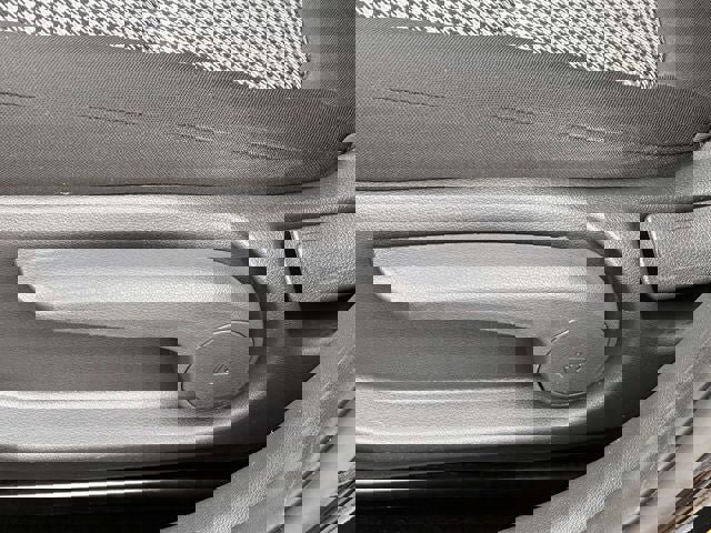 Used 2023 Hyundai Kona SE image 17