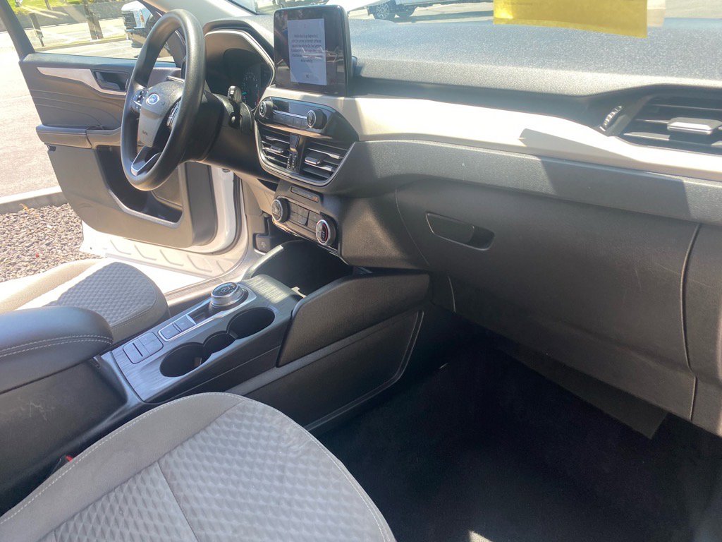Used 2022 Ford Escape SE image 33