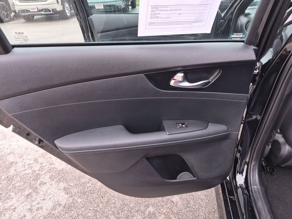 Used 2023 Kia Forte GT-Line w/ GT-Line Premium Package FWD image 32