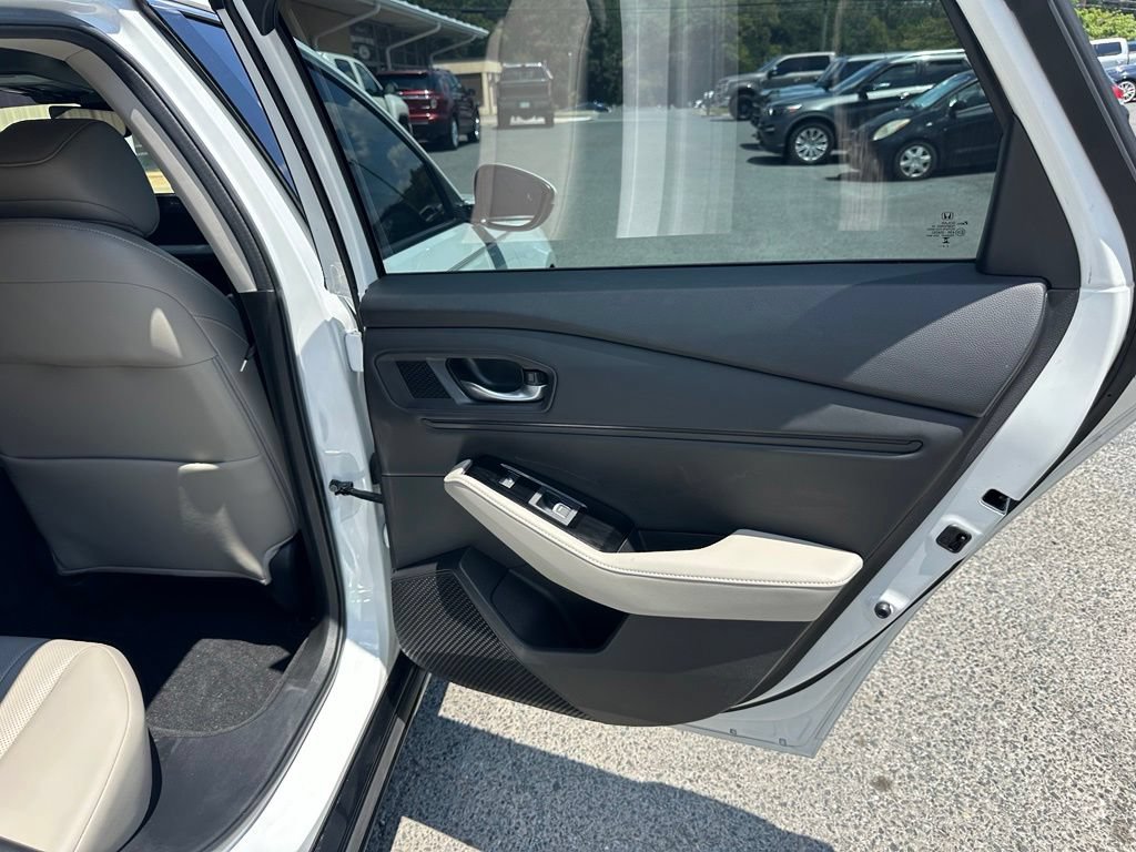 Used 2025 Honda Accord Touring image 20