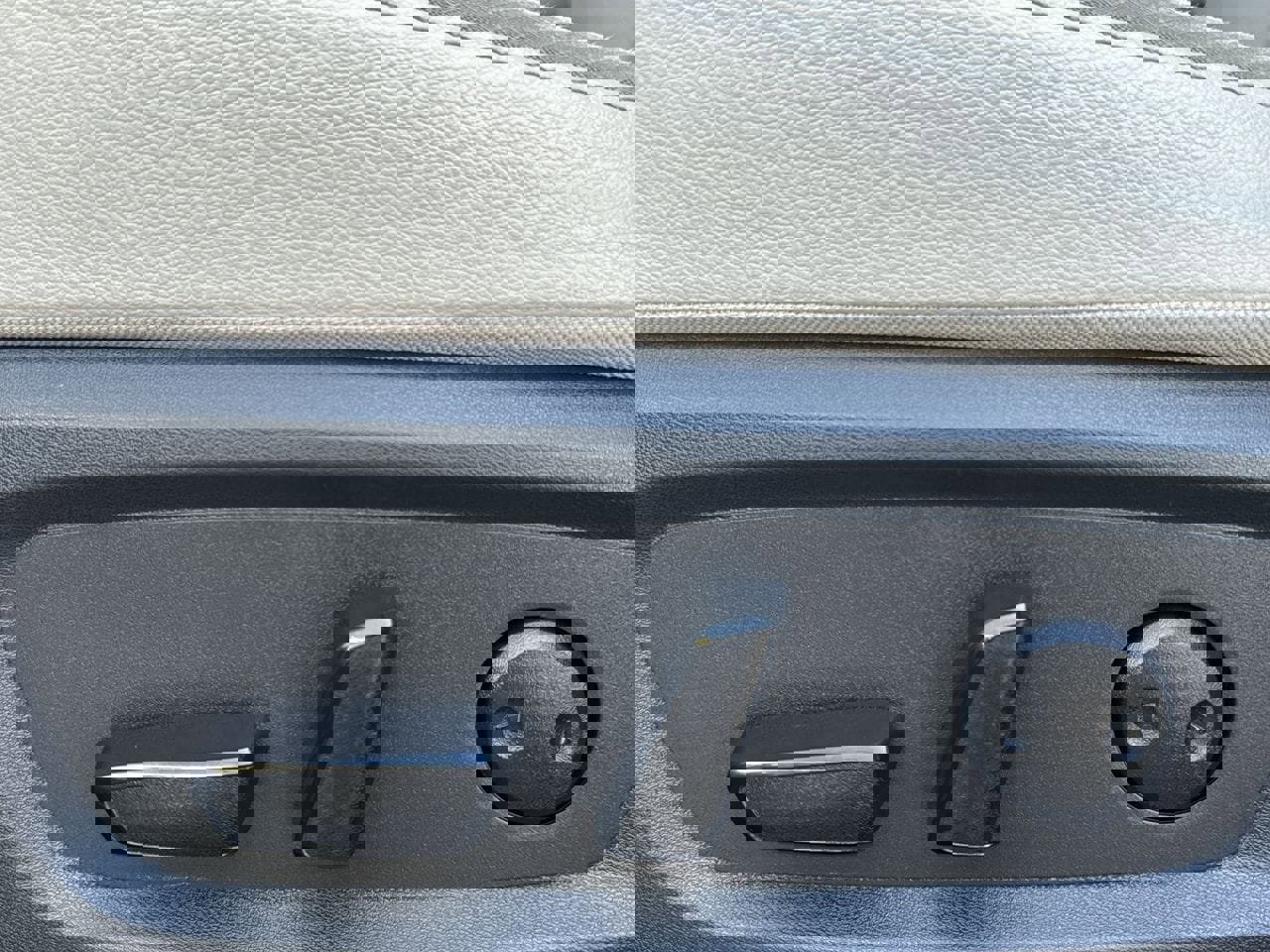 Used 2024 Nissan Pathfinder SL image 13