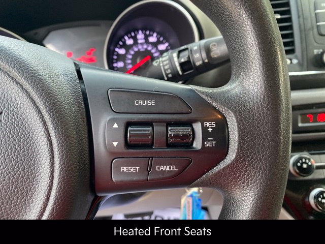 Used 2015 Kia Sedona LX w/ LX Convenience Package FWD image 13