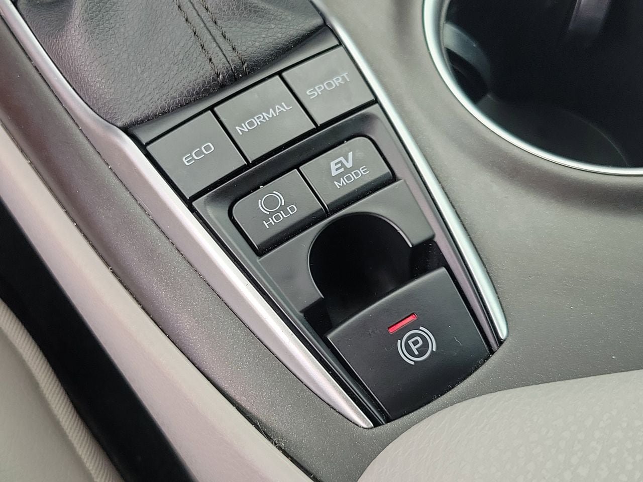 Used 2023 Toyota Camry XLE FWD image 28