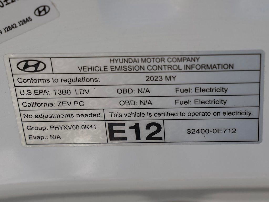 Used 2023 Hyundai Kona SE image 31