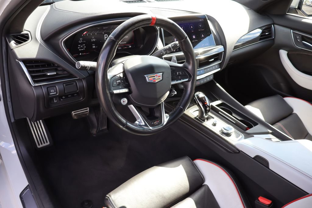 Used 2023 Cadillac CT5 V Blackwing w/ Carbon Fiber Package 2 RWD image 4