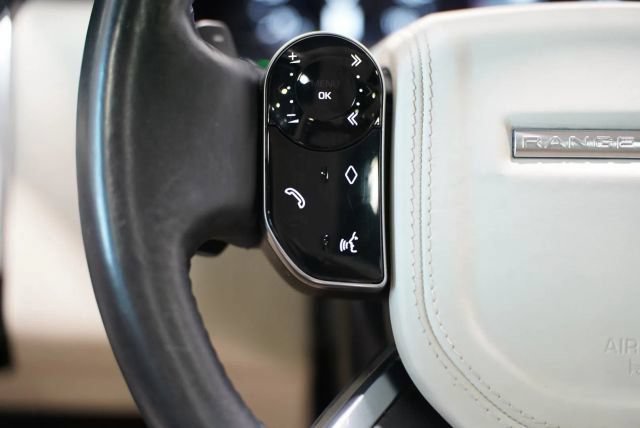 Used 2020 Land Rover Range Rover HSE AWD/4WD image 31
