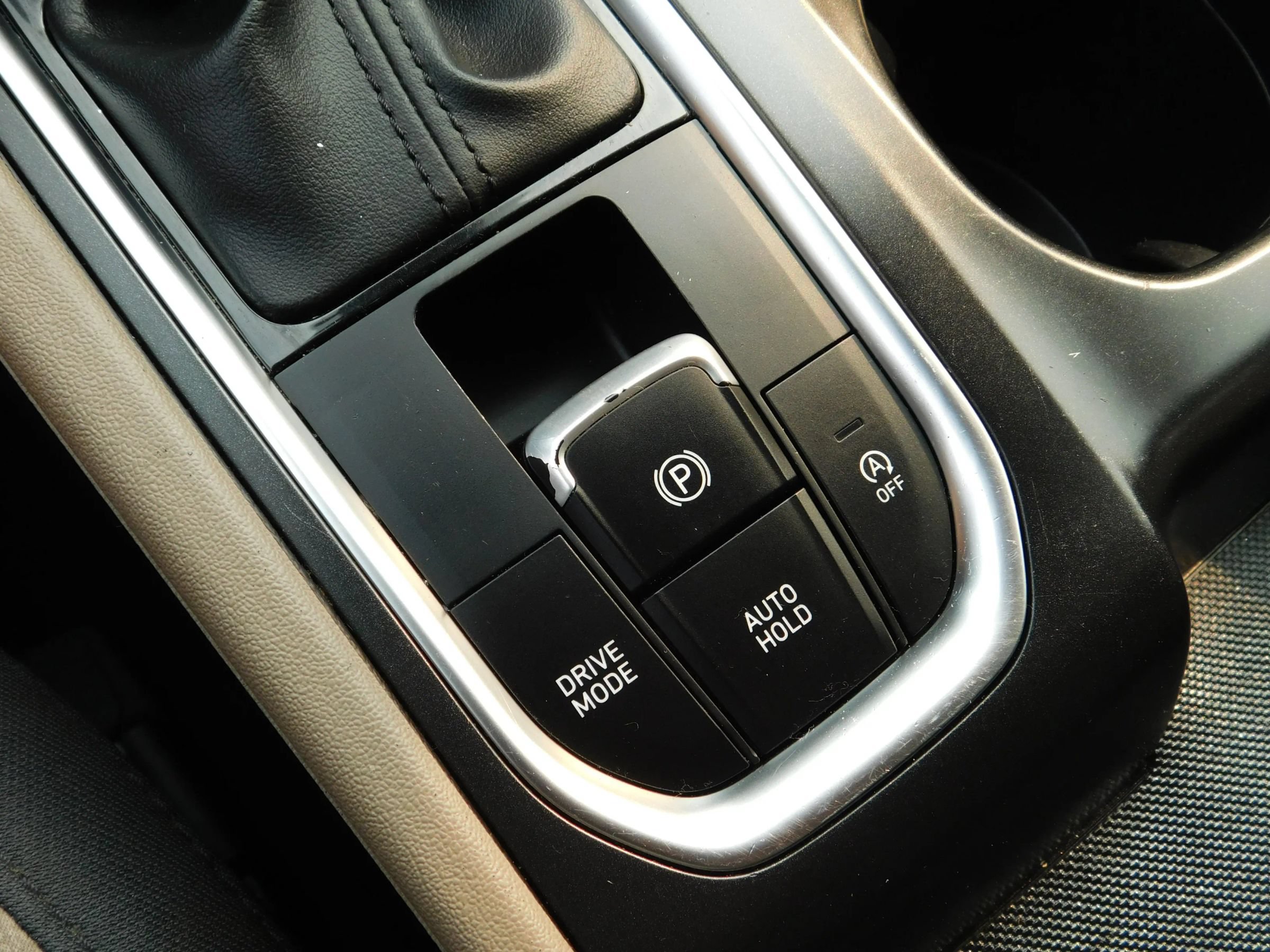 Used 2020 Hyundai Santa Fe SEL FWD image 22