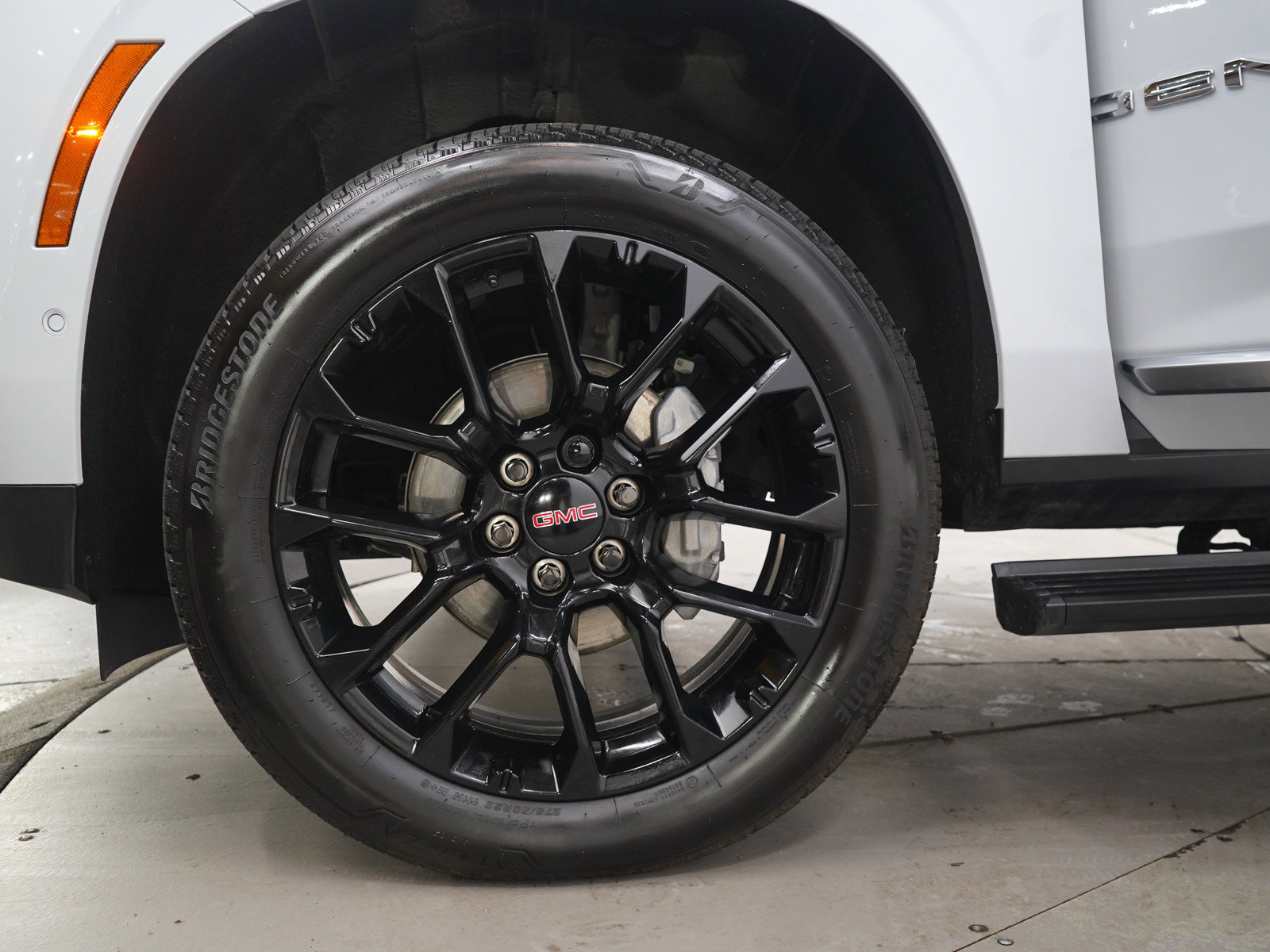 Used 2026 GMC Yukon Denali w/ Denali Reserve Package AWD/4WD image 35