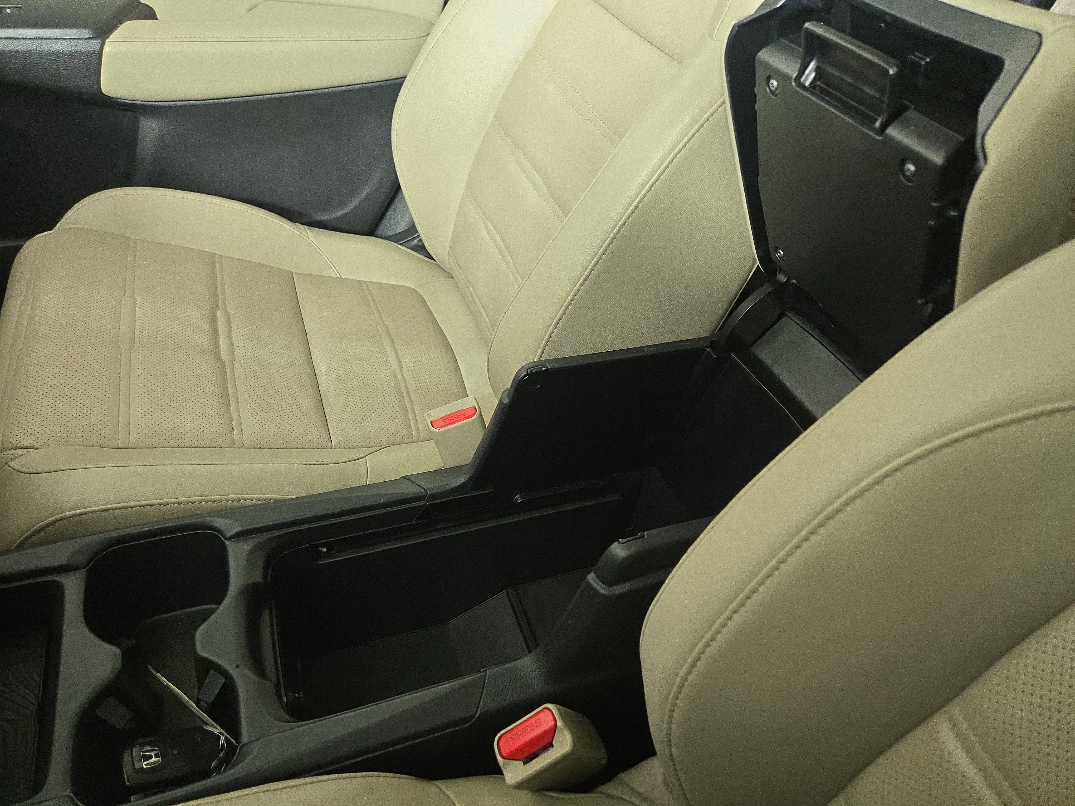 Used 2019 Honda CR-V Touring image 29