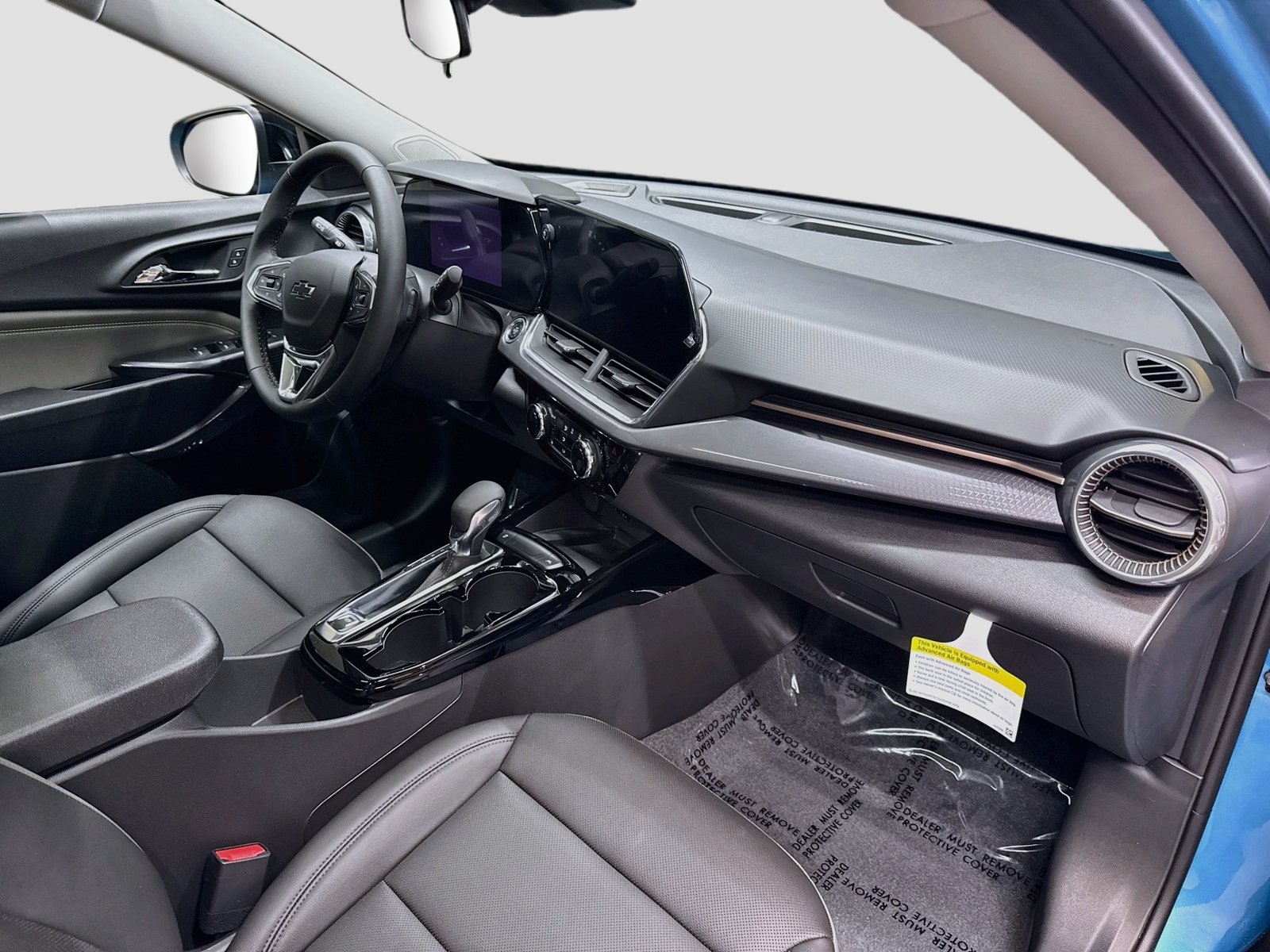 New 2026 Chevrolet Trax ACTIV w/ Sunroof Package FWD image 32