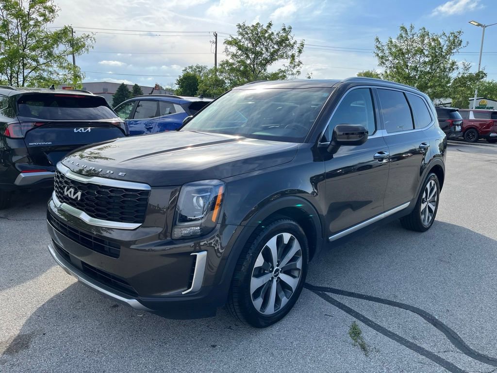 Used 2022 Kia Telluride S AWD/4WD image 3