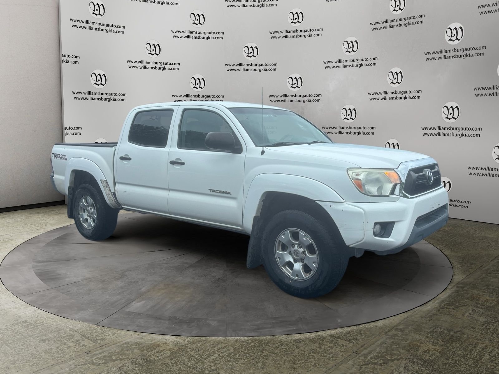 Used 2014 Toyota Tacoma PreRunner w/ TRD Off-Road Package RWD image 7