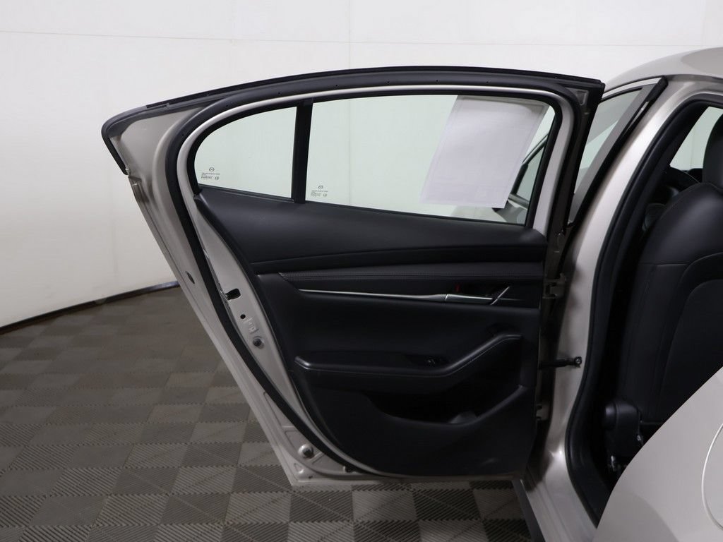 Used 2025 MAZDA MAZDA3 s FWD image 18