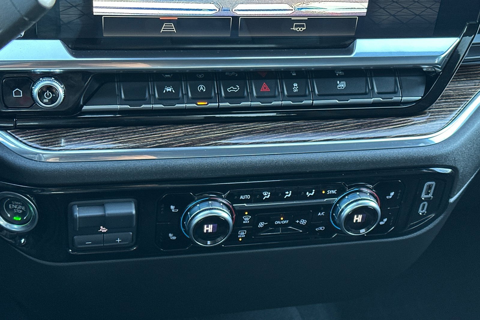 Used 2024 GMC Sierra 1500 Elevation w/ LPO, Elevation Black Package image 20