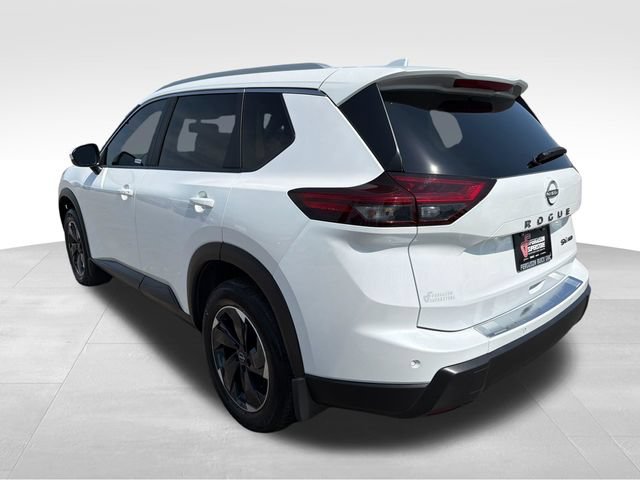 Used 2024 Nissan Rogue SV w/ SV Premium Package AWD/4WD image 5