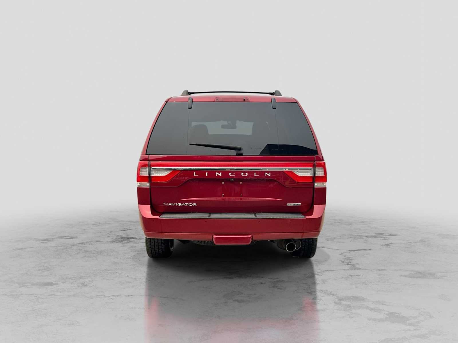 Used 2015 Lincoln Navigator 4WD image 5