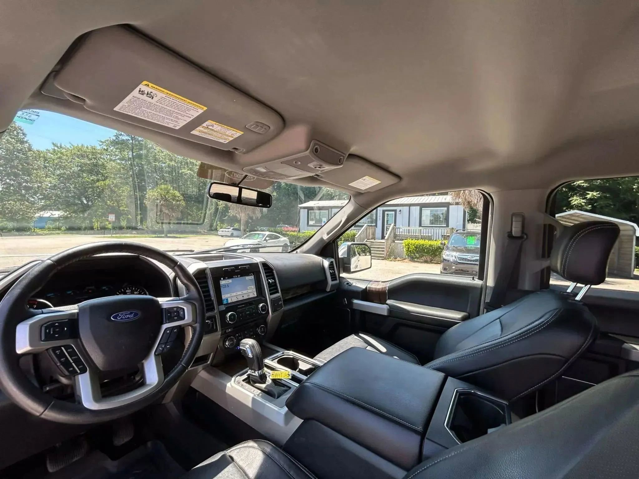 Used 2018 Ford F150 Lariat RWD image 30