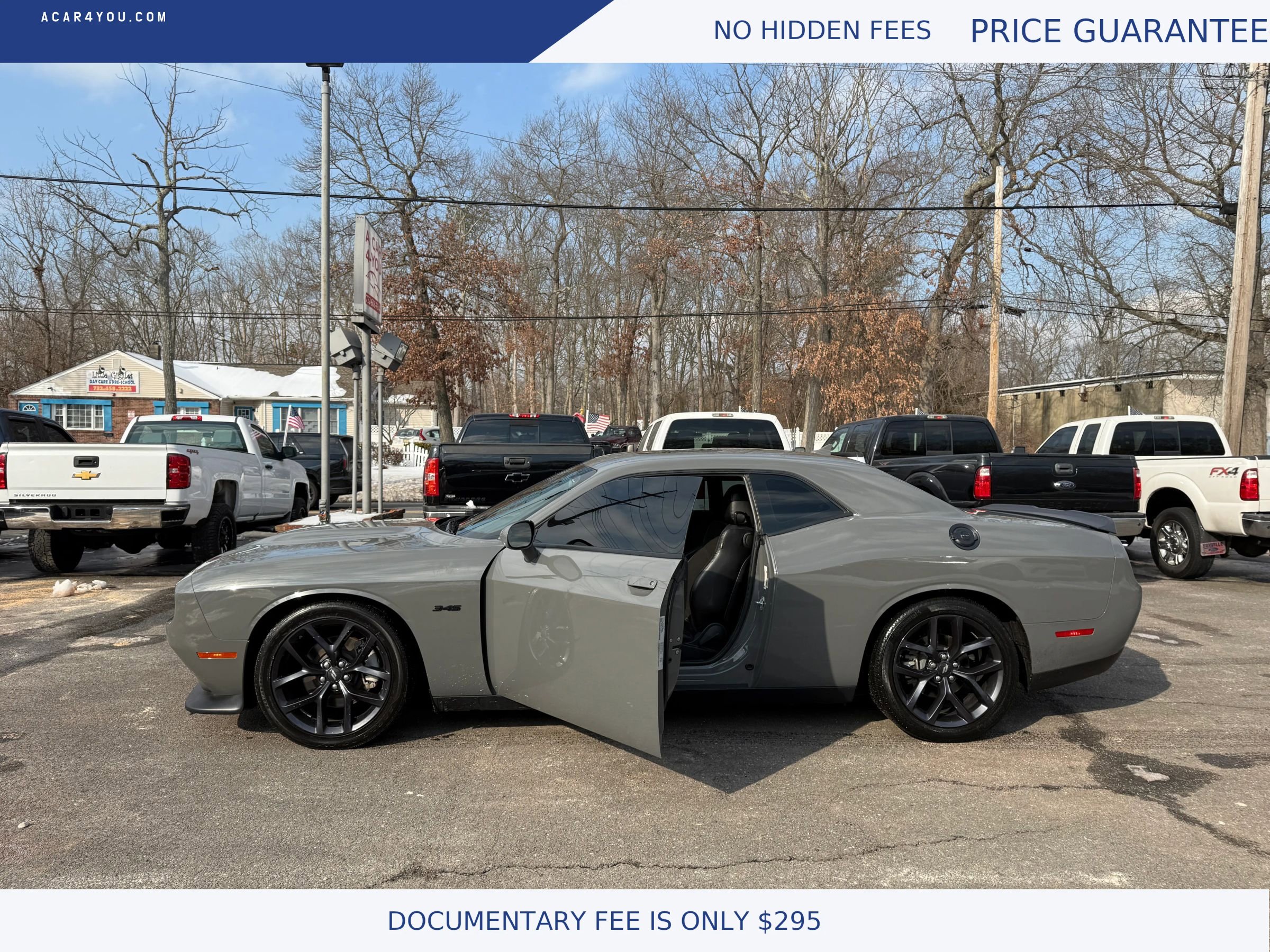 Used 2023 Dodge Challenger R/T w/ Plus Package image 11