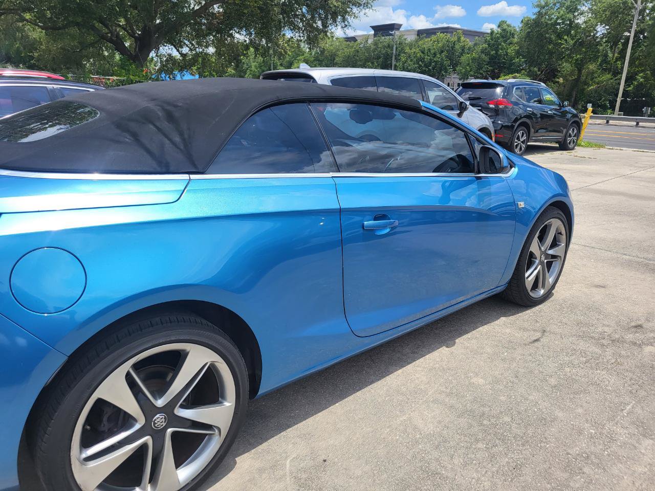 Used 2017 Buick Cascada Sport Touring FWD image 21