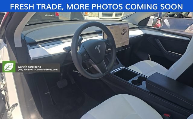 Used 2024 Tesla Model Y Long Range AWD/4WD image 14