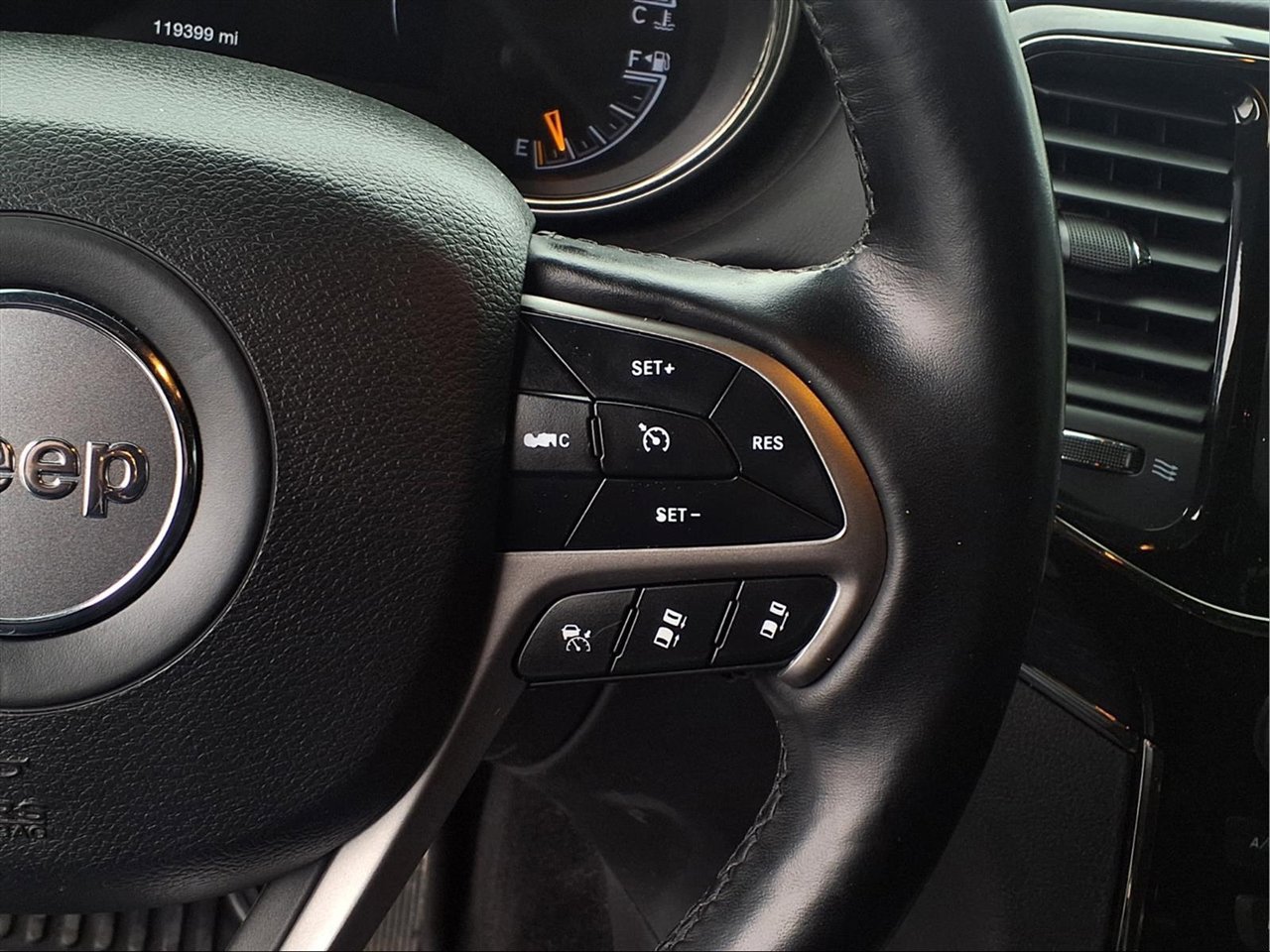 Used 2021 Jeep Grand Cherokee High Altitude image 6