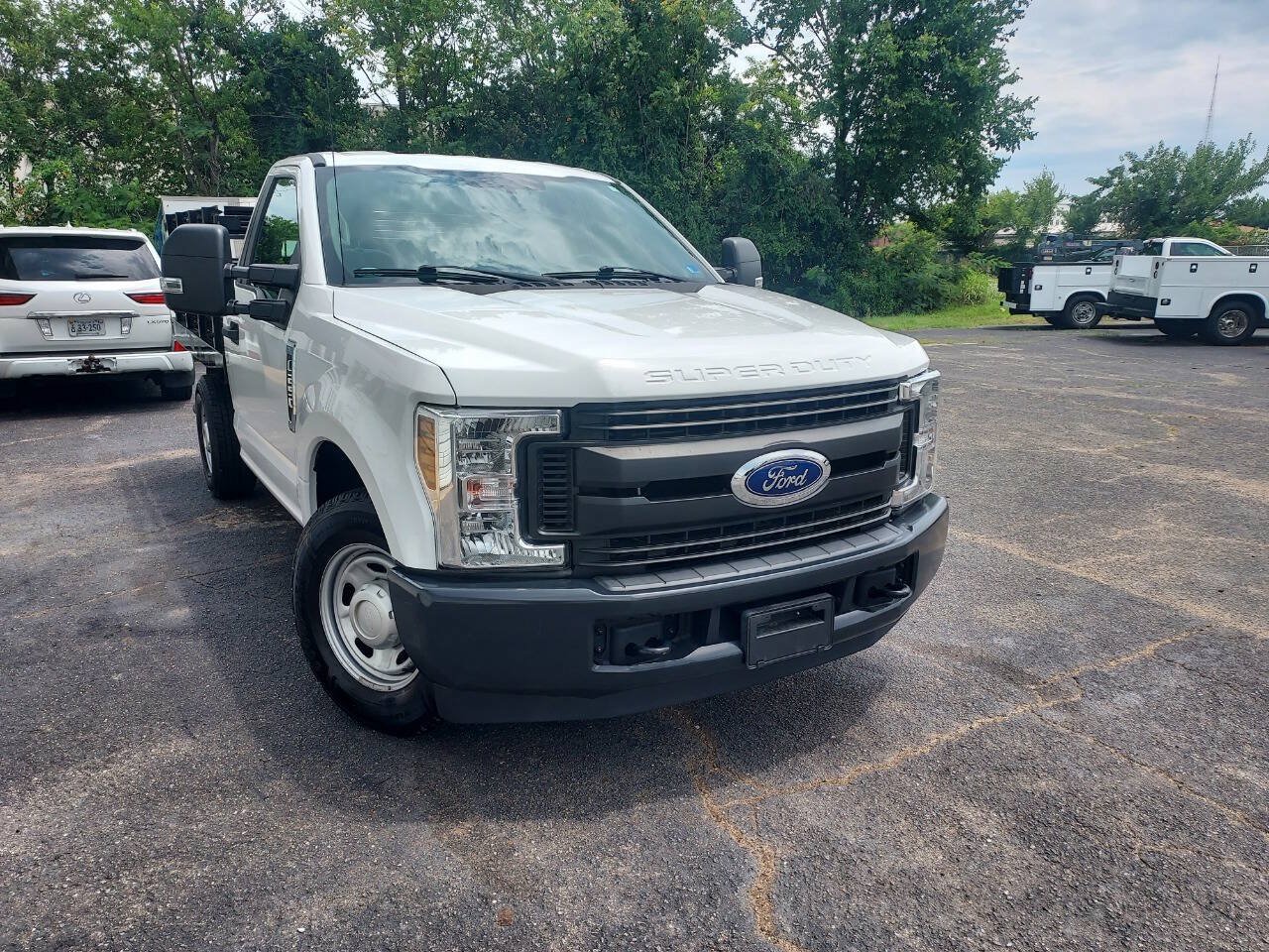 Used 2019 Ford F250 XL w/ Power Equipment Group RWD image 6