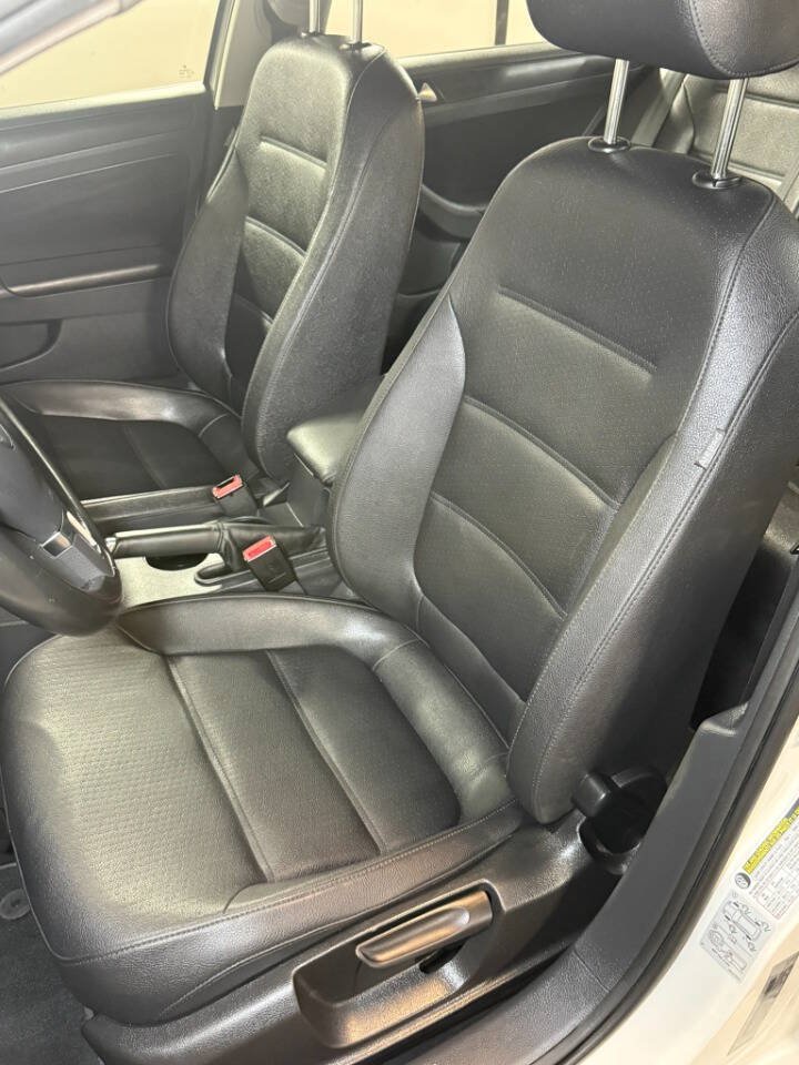 Used 2012 Volkswagen Jetta SE FWD image 10