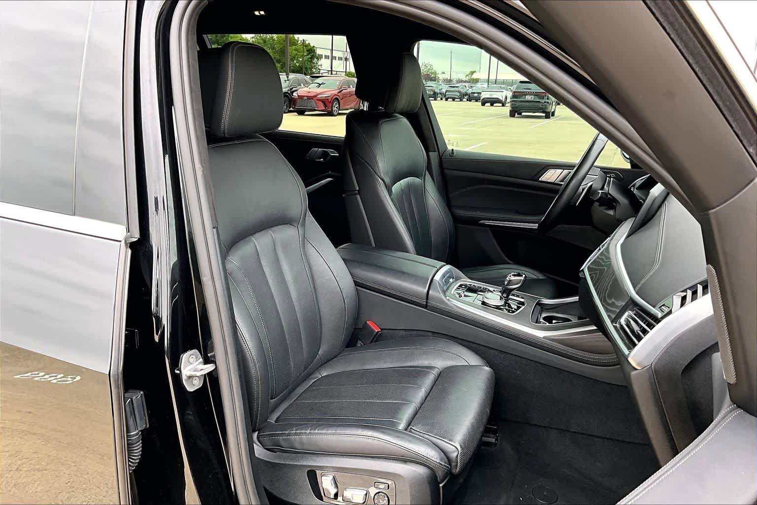Used 2020 BMW X7 xDrive40i w/ Executive Package AWD/4WD image 8