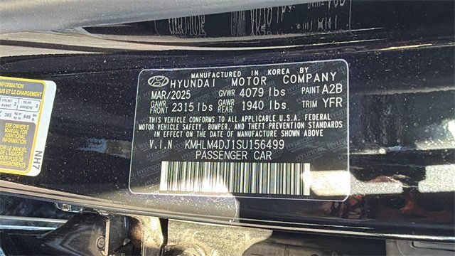 Used 2025 Hyundai Elantra Hybrid FWD image 29