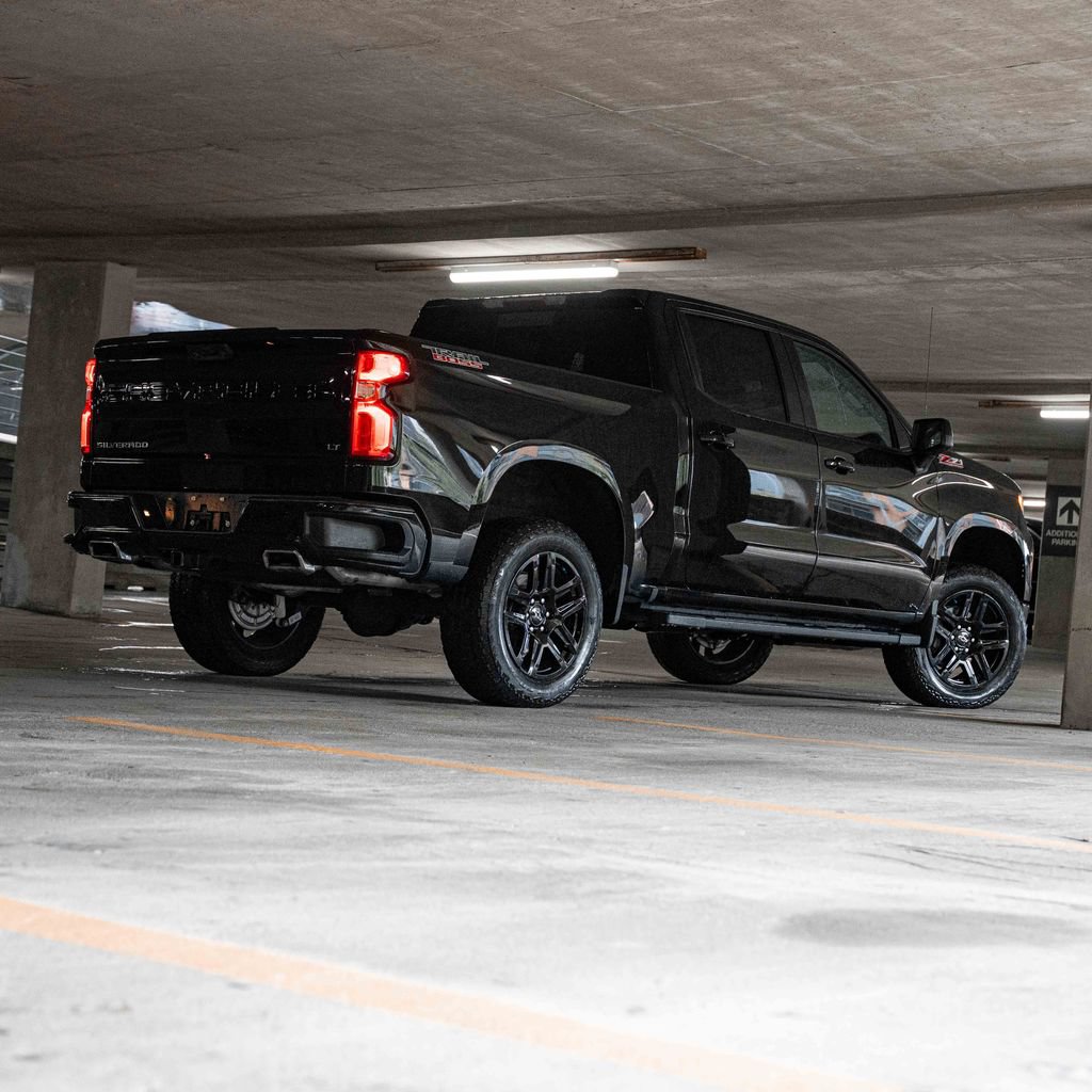 Used 2024 Chevrolet Silverado 1500 LT Trail Boss w/ Convenience Package II AWD/4WD image 6