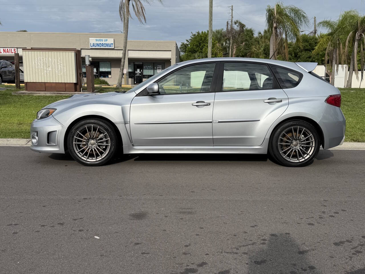 Used 2013 Subaru Impreza WRX Limited AWD/4WD image 7
