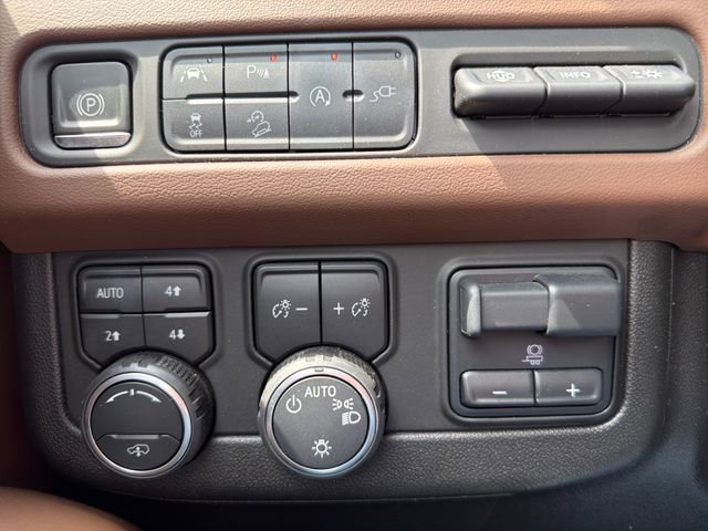 Used 2021 Chevrolet Tahoe High Country AWD/4WD image 32