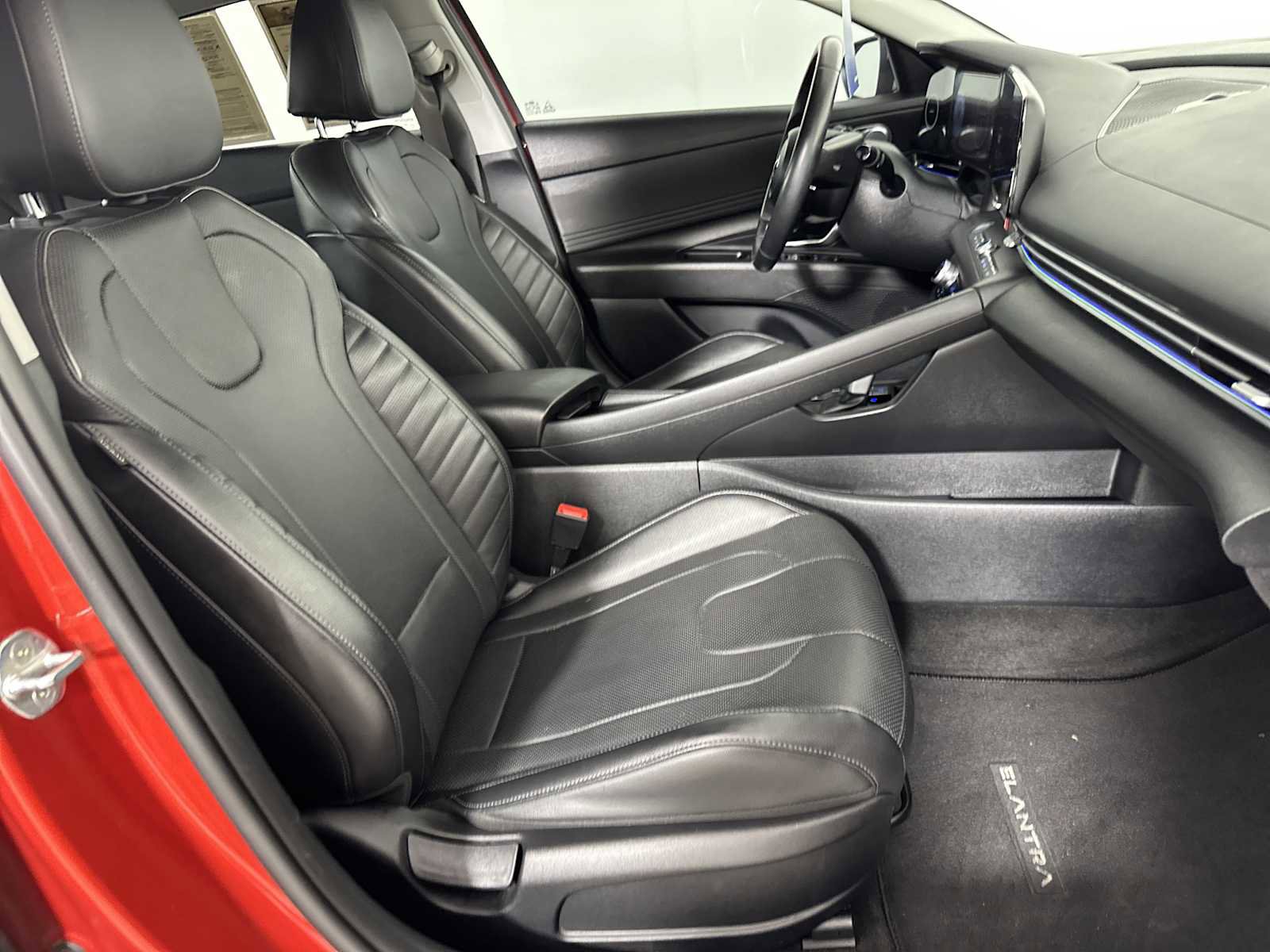 Certified 2022 Hyundai Elantra Limited image 27