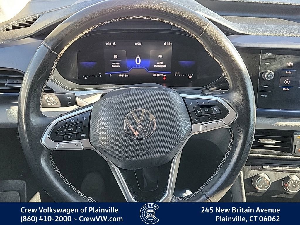 Certified 2022 Volkswagen Taos SE image 5