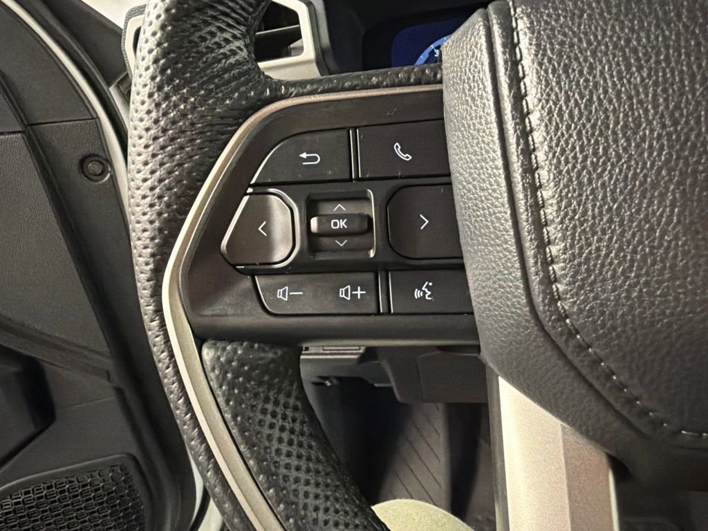 Used 2024 Toyota Tacoma TRD Off-Road w/ TRD Off Road Premium Package AWD/4WD image 18