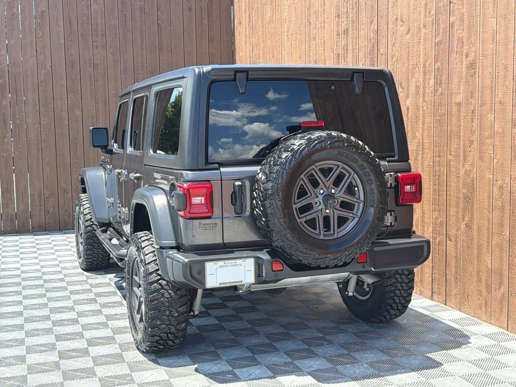 Used 2024 Jeep Wrangler Unlimited Sport AWD/4WD image 16
